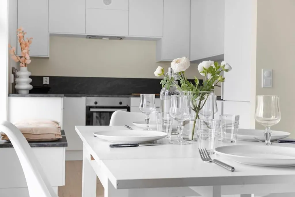 New! Huge Modern Apartment! Fit For Two Families! Bergen 0*,